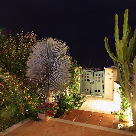 B&B Villa Il Sughero Monopoli Exterior photo